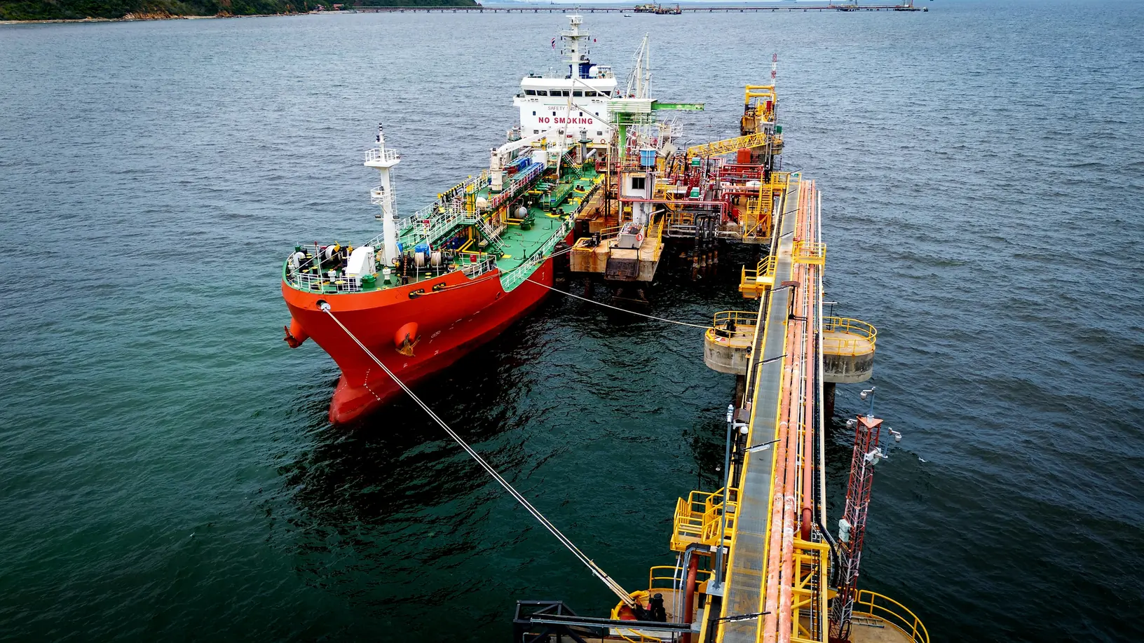 West African Crude Differentials Hold Steady as Asian Refiners Seek Alternatives West African crude oil industry image